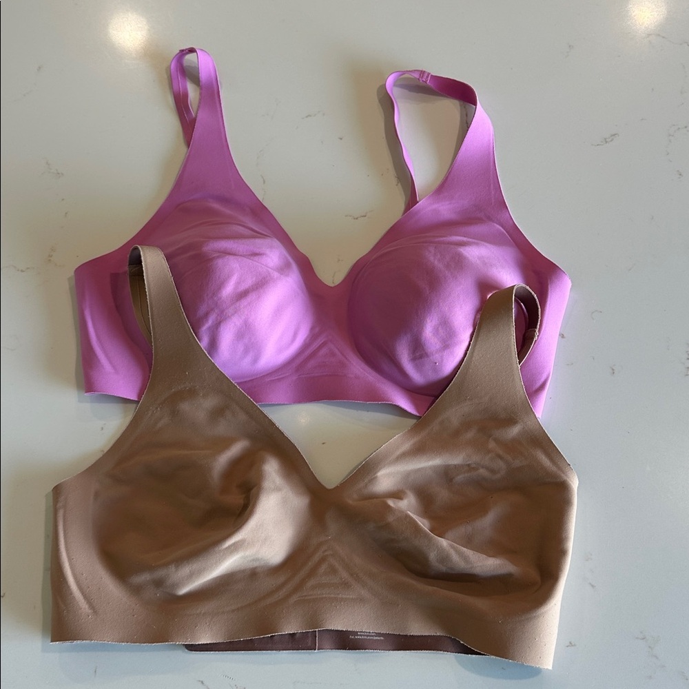 Knix Revolution Wireless Bra Size M+ fits 34D, 34DD, & 34E One has removable pad